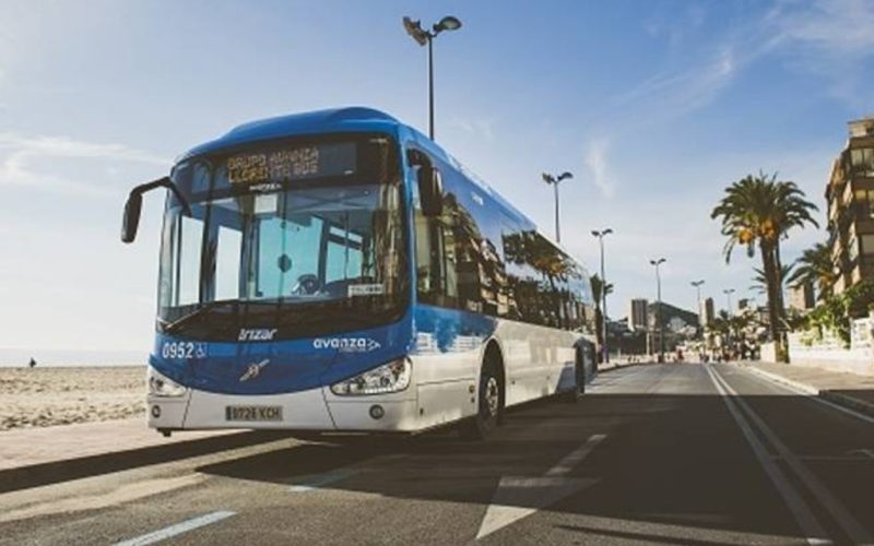 Inwoners van Benidorm krijgen buskaart met 10 euro saldo
