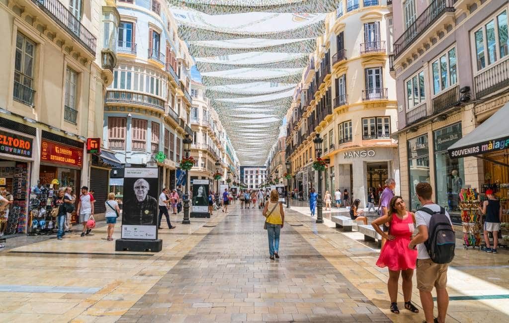 Calle Larios in Málaga meest commerciële straat van Spanje
