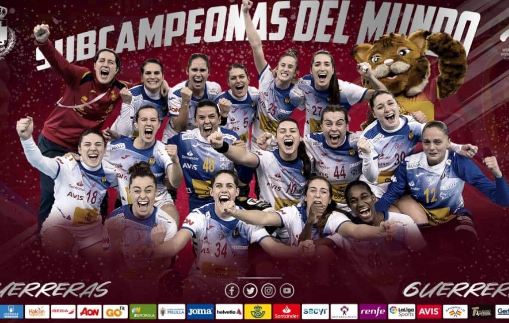 Spanje verliest eerste WK handbal voor vrouwen van Nederland