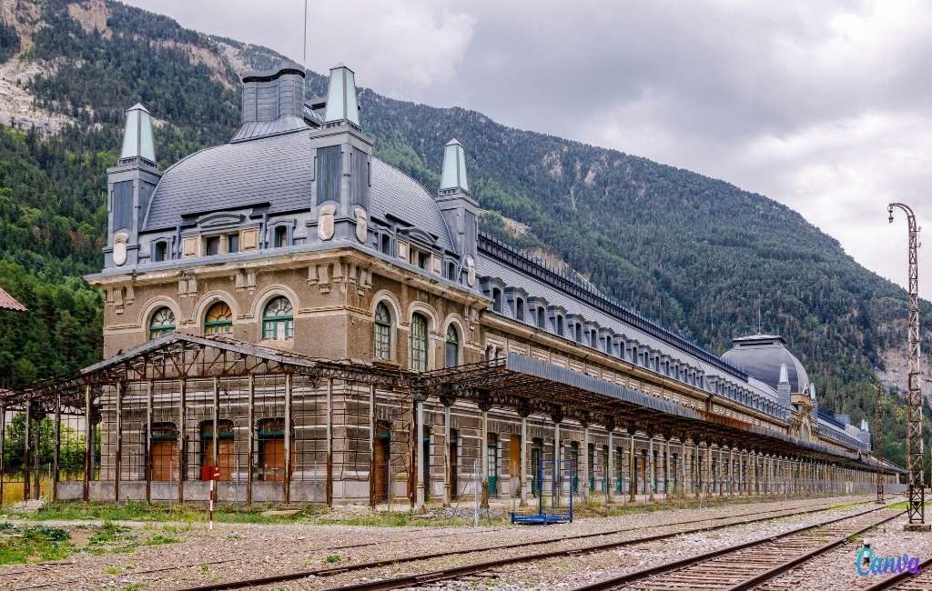 Nieuwe luxe hotel in gerenoveerd treinstation Canfranc krijgt vorm in Huesca