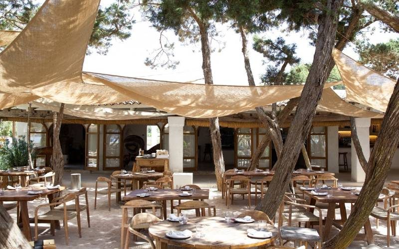 Casa Jondal is de strandtent van beroemdheden op Ibiza