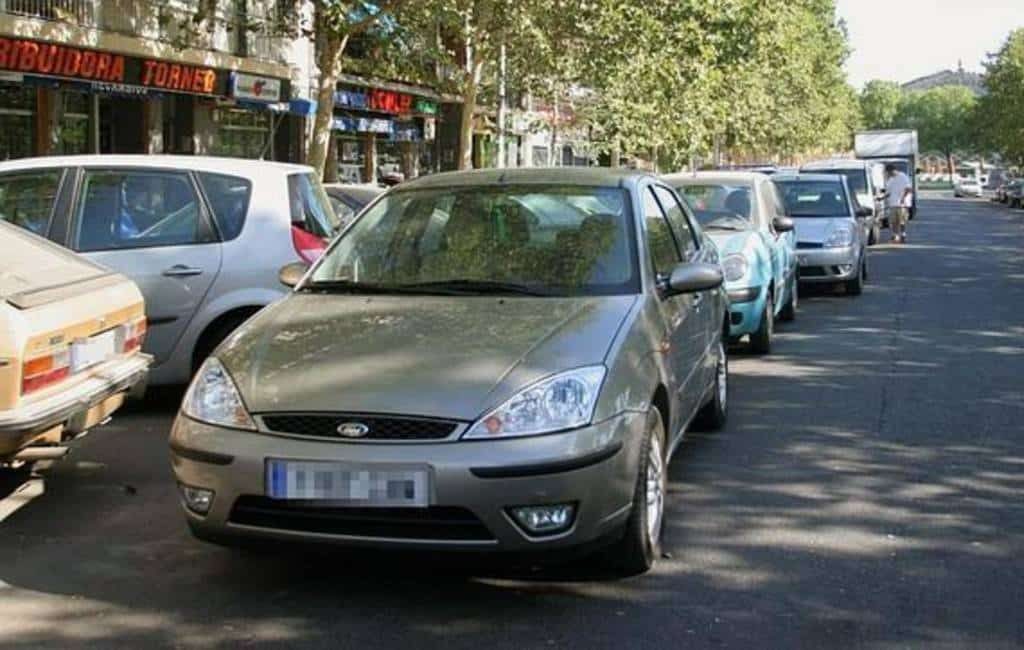 Levert dubbel parkeren een boete op in Spanje