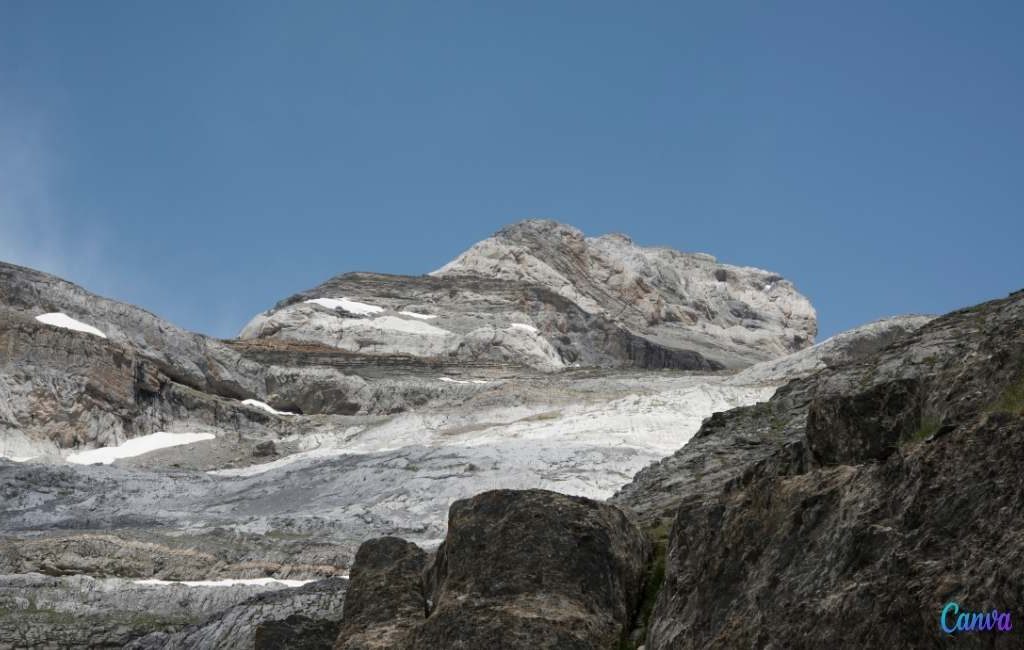 Opnieuw een vreselijk jaar voor de gletsjer van Monte Perdido in de Pyreneeën