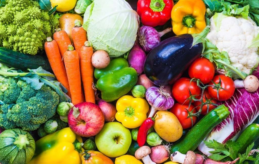 Nederlanders eten dagelijks meer groente en fruit dan Belgen en Spanjaarden