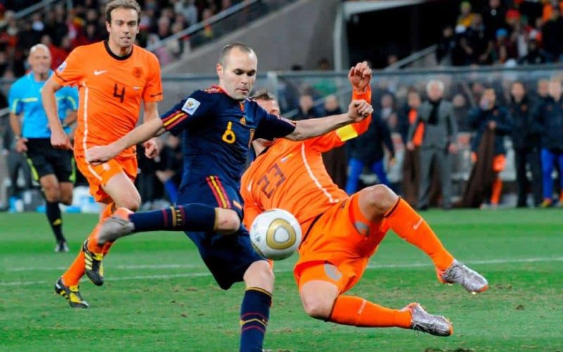 10 jaar geleden werd Spanje ten koste van Nederland wereldkampioen
