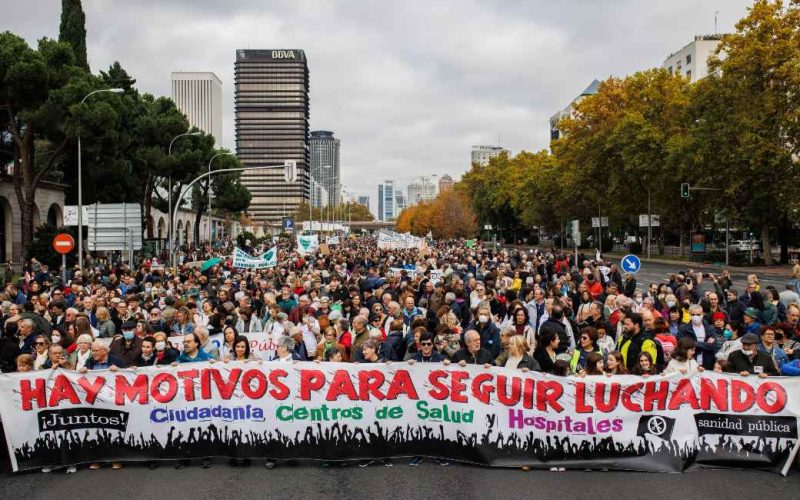 Tienduizenden manifestanten tegen nieuwe eerstelijnszorgplan van de regio Madrid