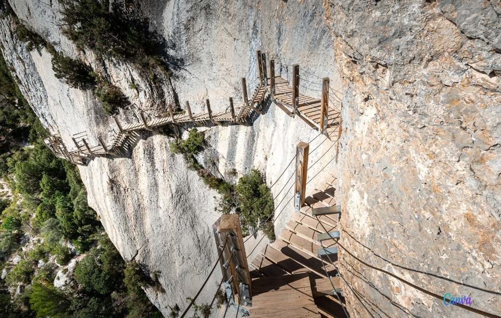 12x spectaculaire wandelingen met loopbruggen in Spanje