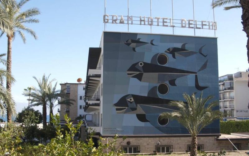 Historische Gran Hotel Delfin in Benidorm wordt afgebroken, maar wat gebeurt er met de muurschildering?