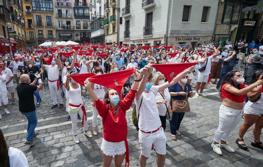 Niet toegestane San Fermín feesten Pamplona zorgen voor corona-uitbraken