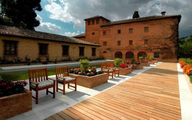 De Paradores hotels gaan op 25 juni weer open in Spanje