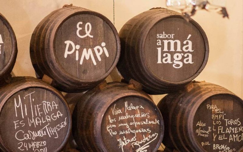 Málaga’s beroemdste Bodega-wijnkelder ‘El Pimpi’ bestaat 50 jaar