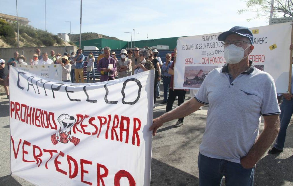 Circa honderd inwoners van El Campello eisen onmiddellijke sluiting vuilstortplaats