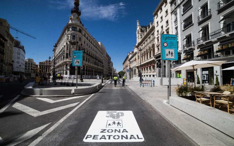 Het Puerta del Sol plein in Madrid is voetgangersgebied geworden