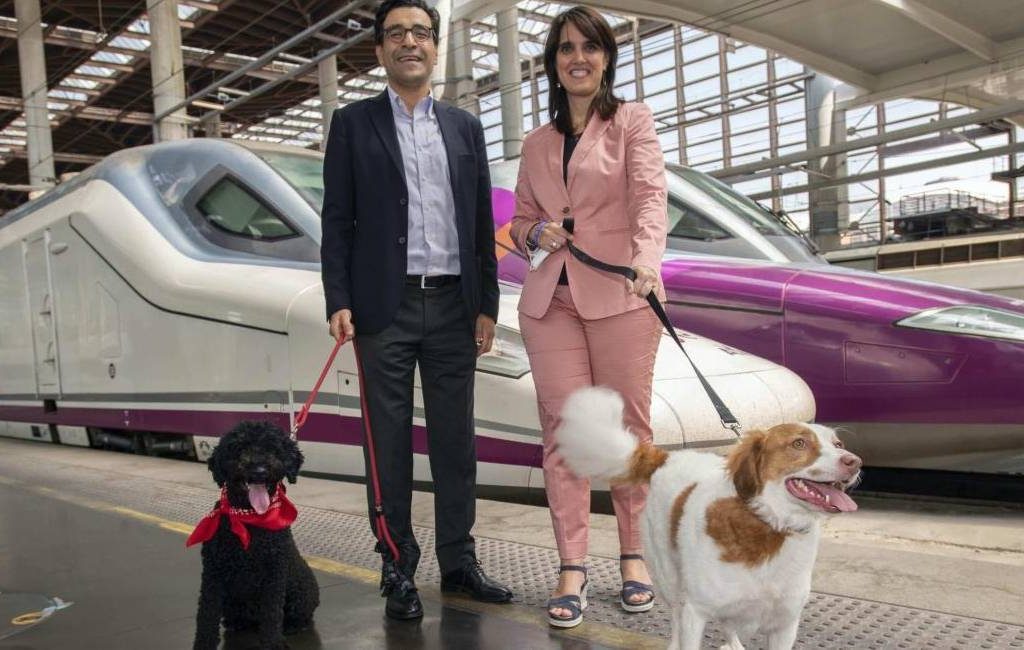 Proefperiode reizen met honden in de AVE-hogesnelheidstrein verlengd tot mei en uitgebreid naar Málaga