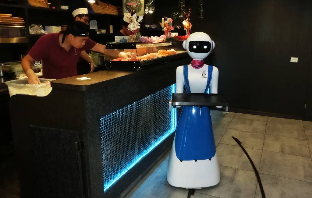 Eerste robot-ober in gebruik genomen in Córdoba