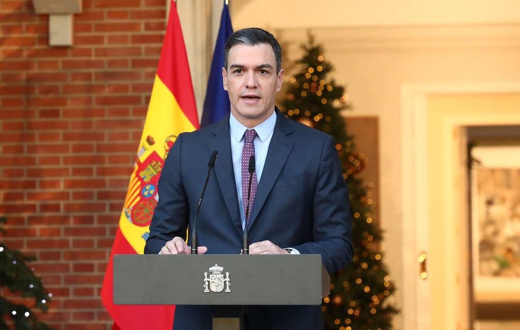 Spaanse premier kondigt spoedoverleg met regionale overheden aan vanwege corona-situatie
