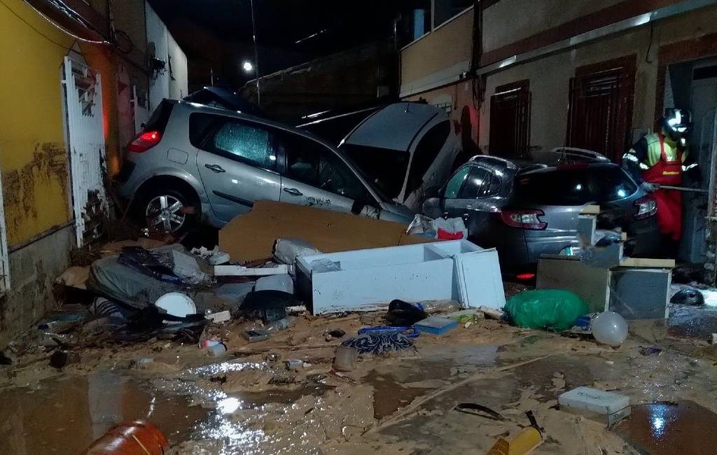 Noodweer in Murcia, Alicante en de Costa Blanca zorgt voor overstromingen en een dode