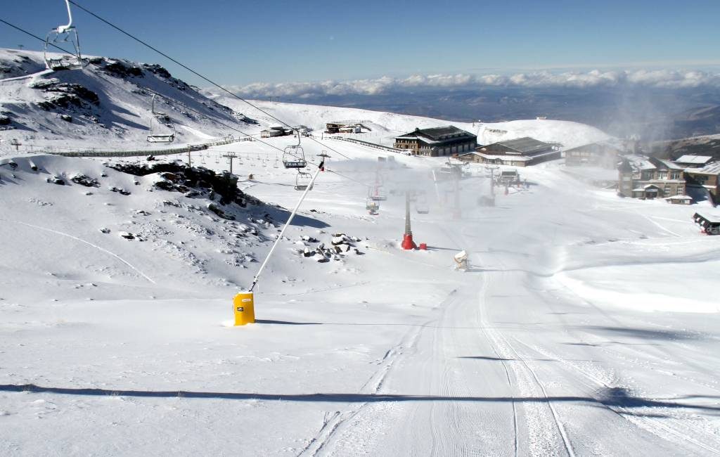 Skigebied Sierra Nevada wil na de laatste sneeuwval op 27 november open