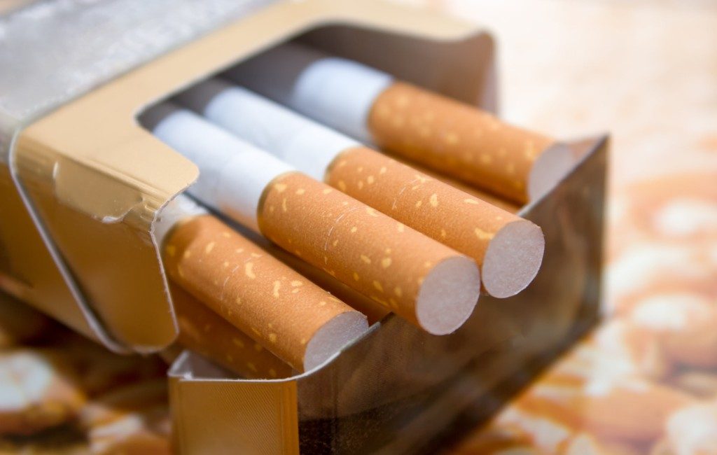 Sigaretten in 15 jaar tijd dubbel zo duur geworden in Spanje terwijl het aantal rokers met de helft daalde