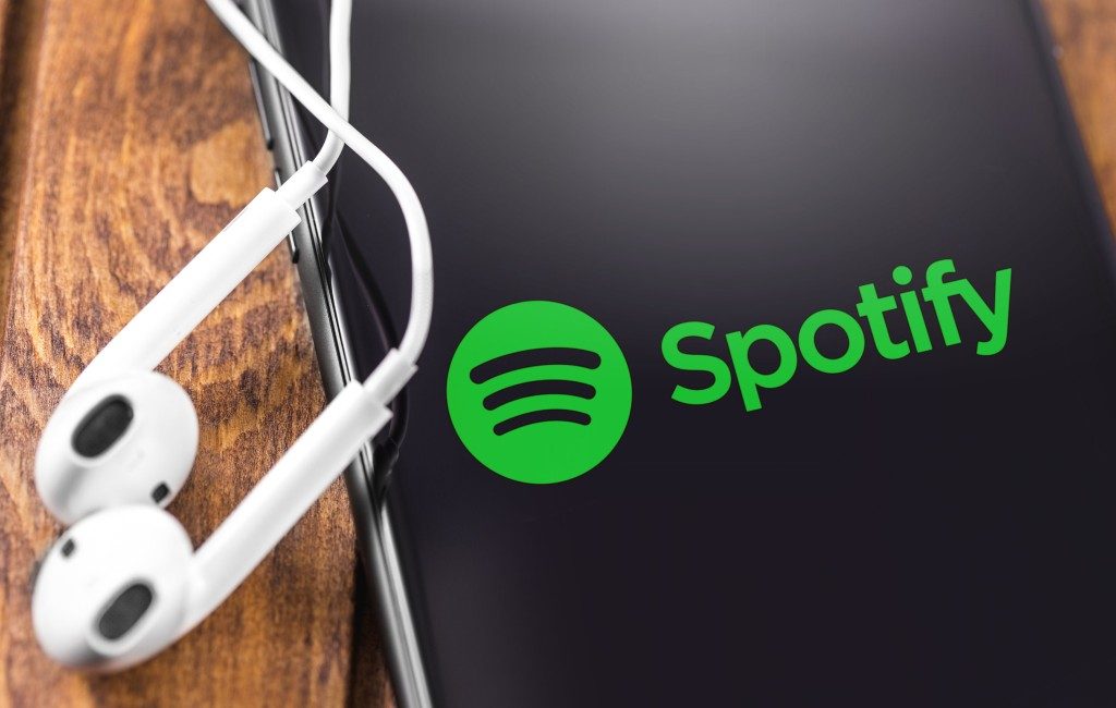 Lees de teksten van jouw favoriete Spaanse muziek met Spotify songteksten