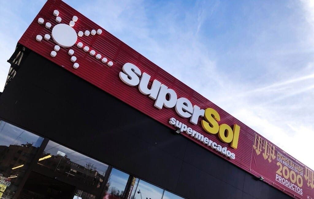 Carrefour koopt 172 Supersol supermarkten in Spanje