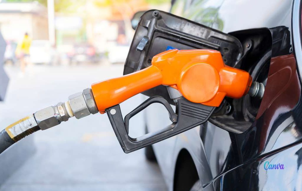 Wat gebeurt met de 20 eurocent korting per liter benzine en diesel in Spanje in 2023?
