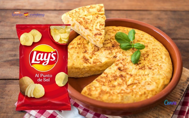 Verras familie en vrienden met een Spaanse aardappelomelet gemaakt van chips