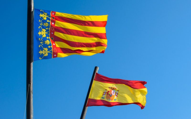 Winkeleigenaren Benidorm willen niet verplicht Valenciaans praten