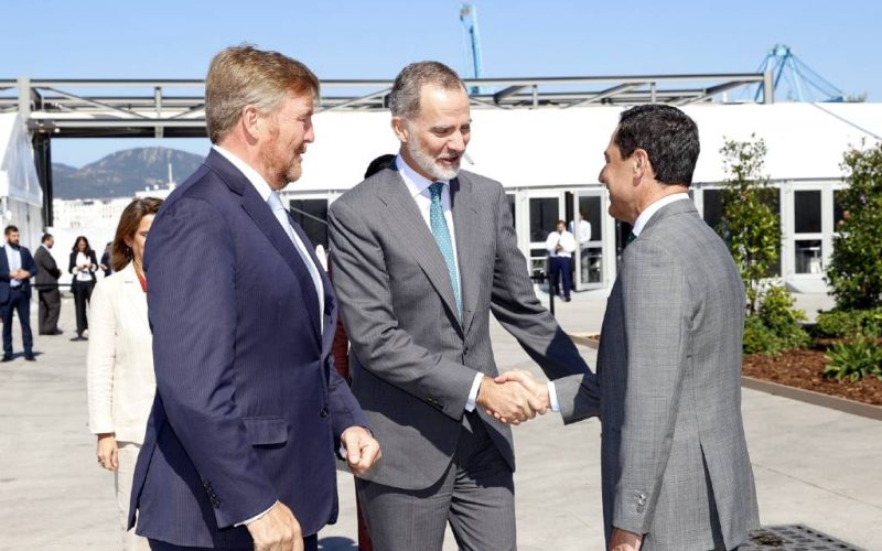 Koningen van Spanje en Nederland en groene waterstofcorridor project