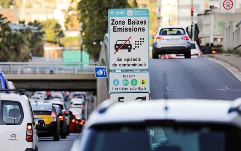 Vanaf 15 september boetes voor vervuilende voertuigen in Barcelona