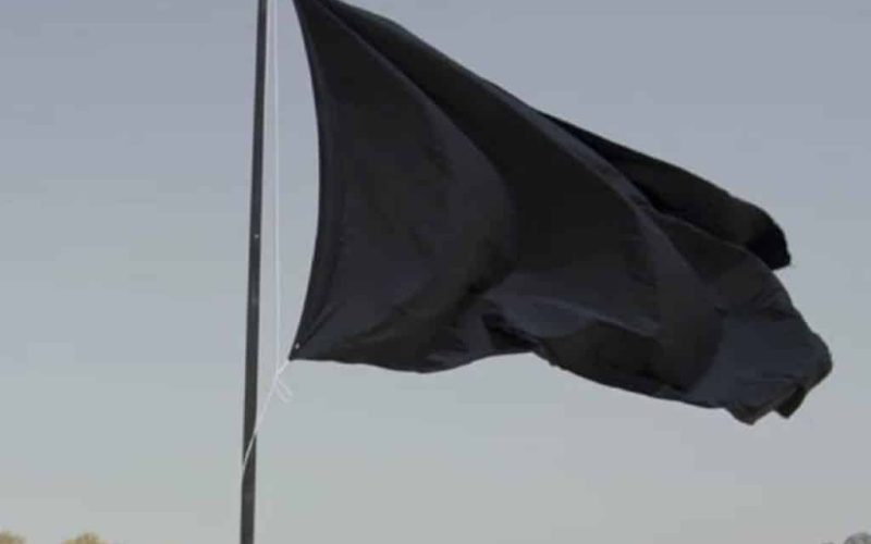48 zwarte vlaggen voor slechte stranden en havens in Spanje